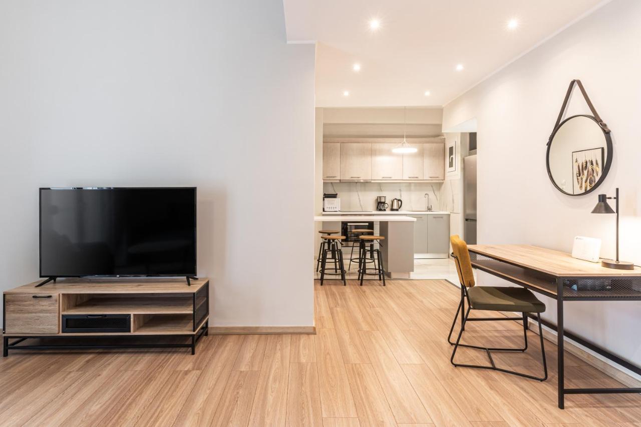Spacious 2Bd Apt Next To Metro เอเธนส์ ภายนอก รูปภาพ